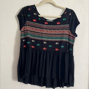 American Eagle Outfitters Short Sleeve Top Size L